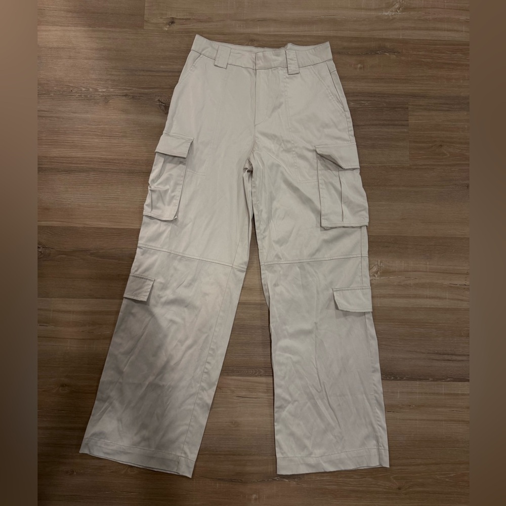 Zara Women's Cream Cargo Pants